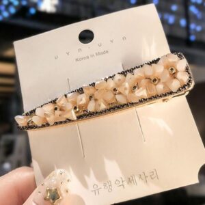 Hair clip fantasy ivory