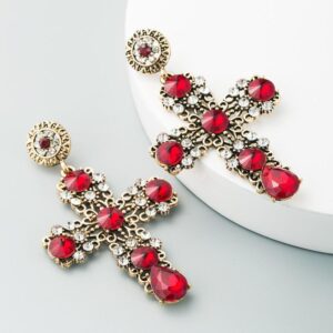 ARETES CRUZ